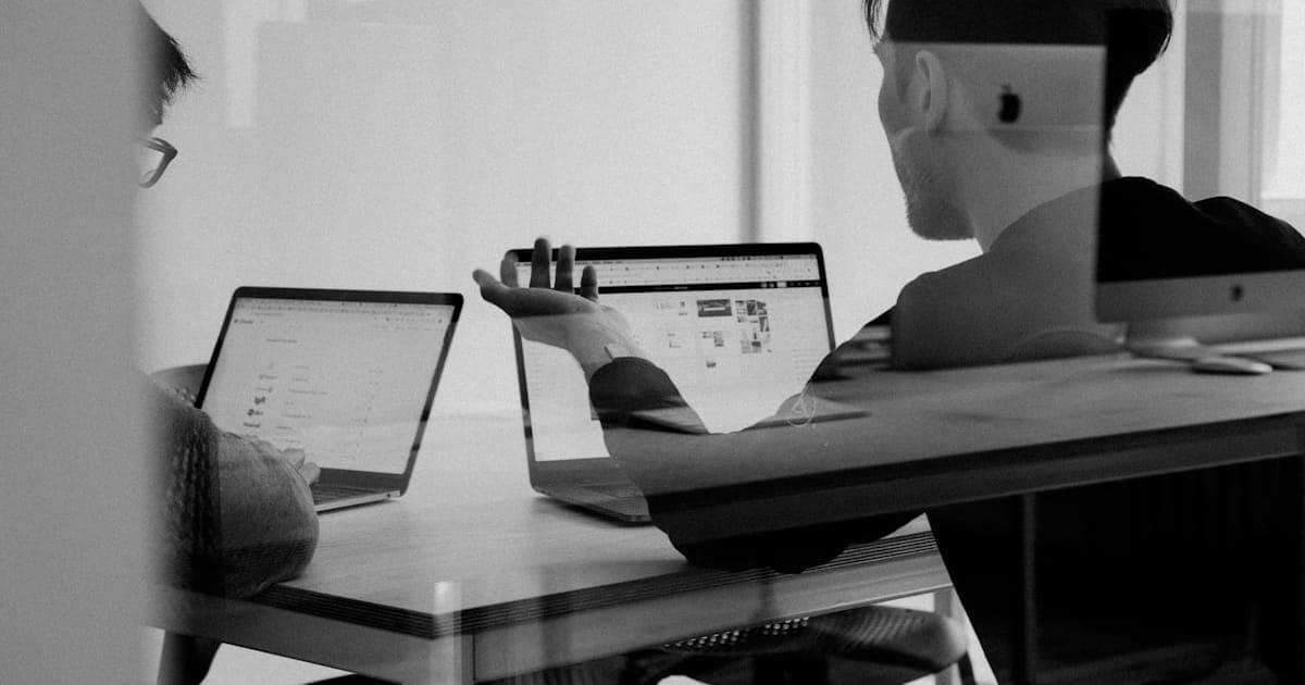 Build vs Buy: How to Decide Between Custom Software and SaaS for Your Business